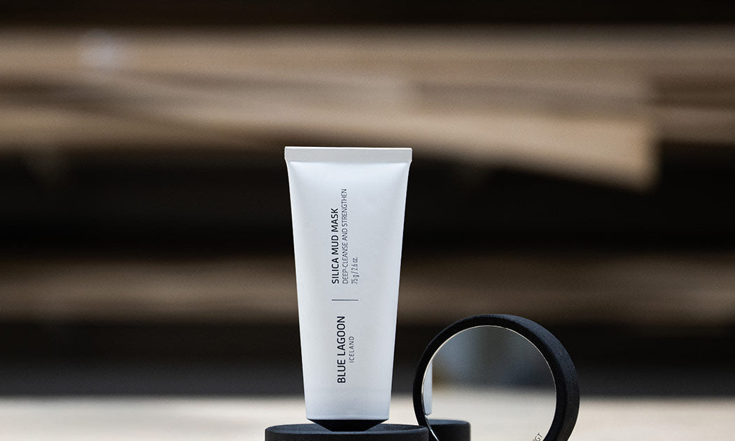 Mirrored Mask Stand